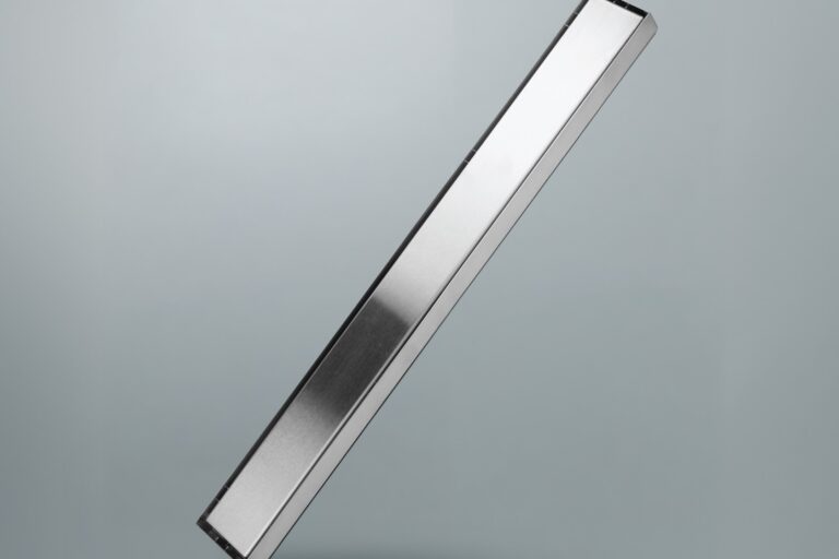Recessed tile-insert linear shower drain