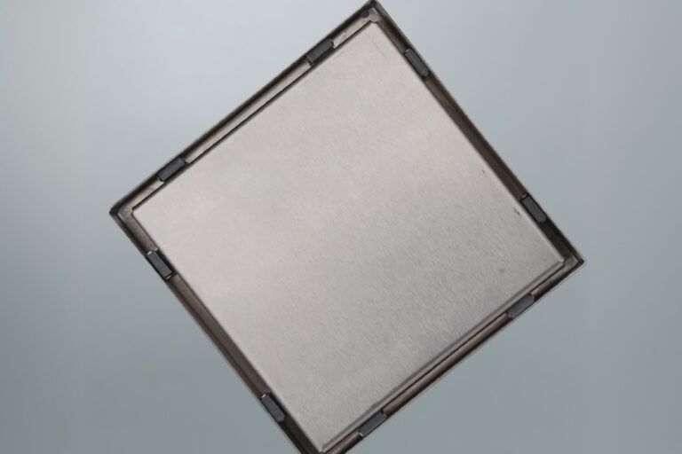 Recessed tile-insert stainless steel floor drain