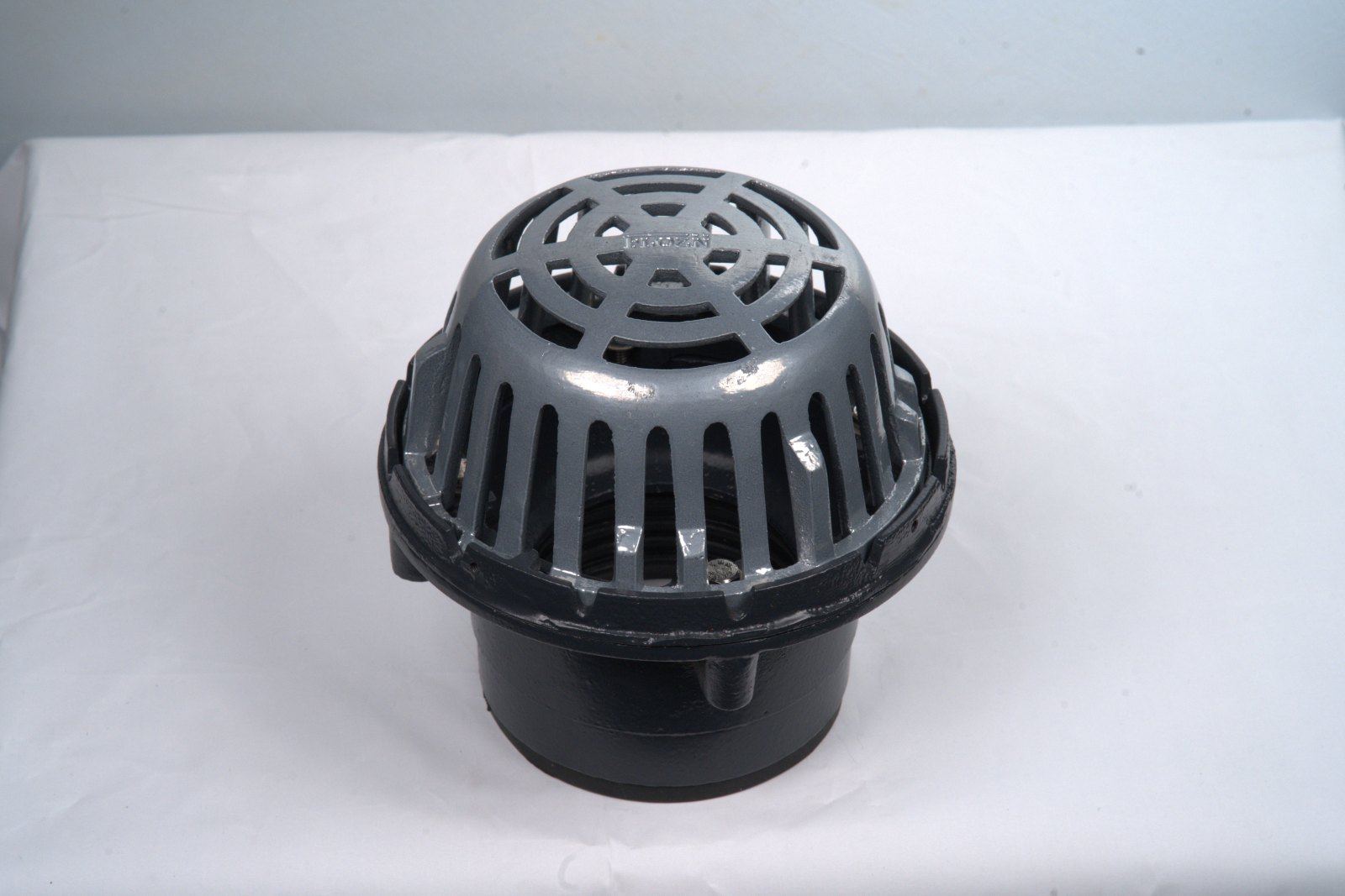 Cast iron dome type roof drain
